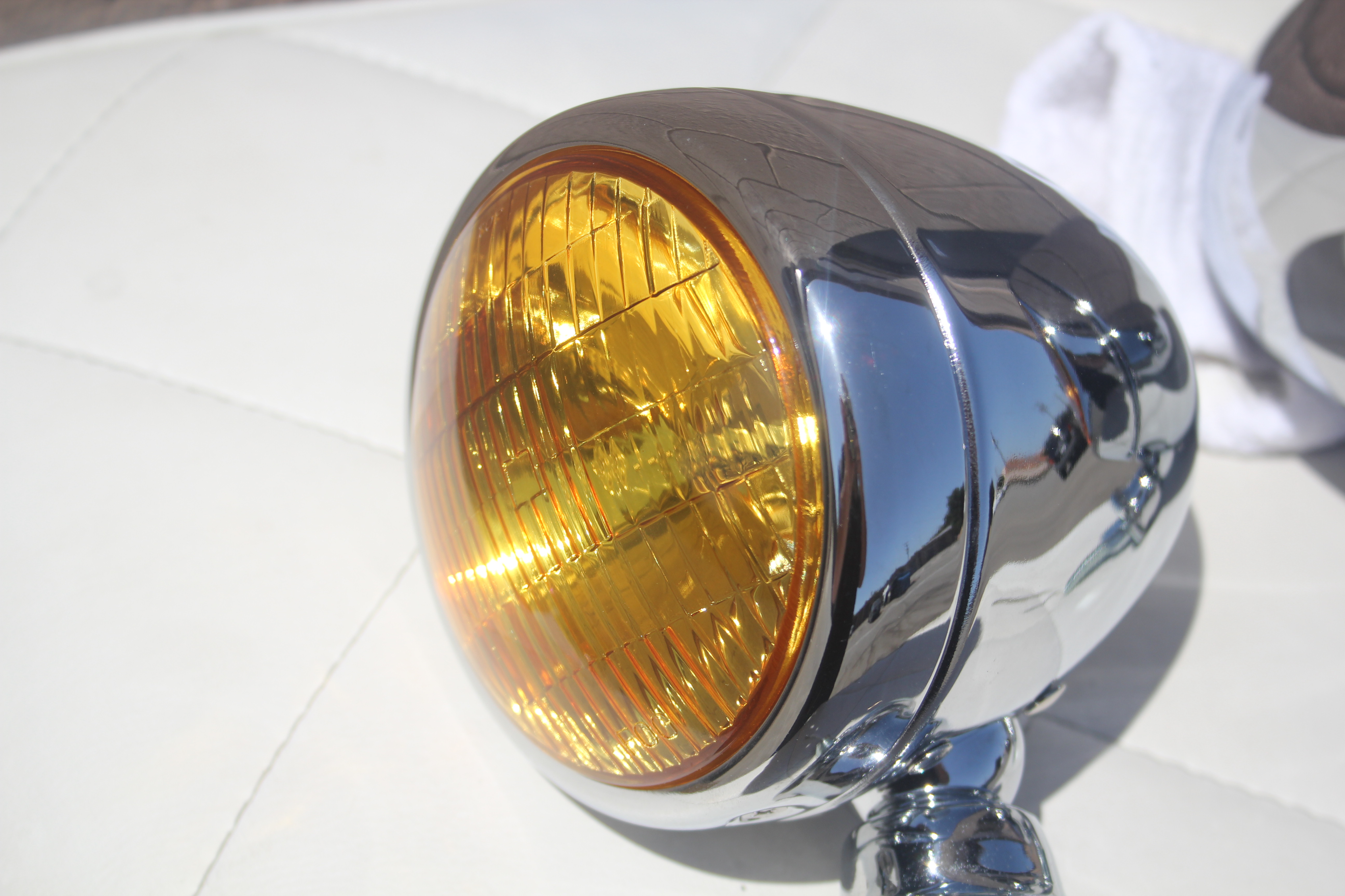 Vintage Style Fog Light Lamps Tear Drop 12 Volt Chrome Amber